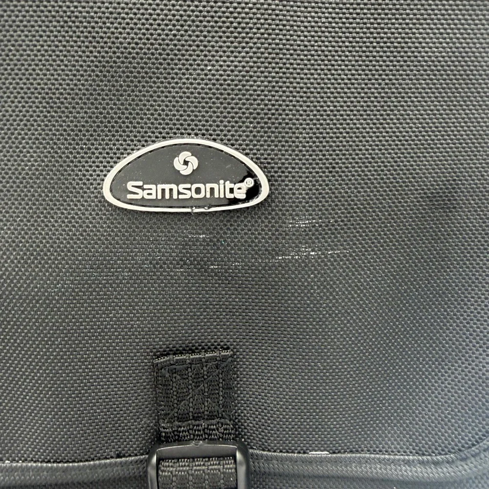 Samsonite Royal Traveler 2-in-1 Day Bag Duffel Bag NWT White Marks